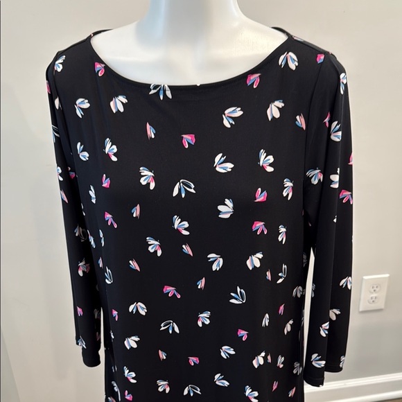 The Limited Medium Black Pink Print Tunic - Picture 2 of 11